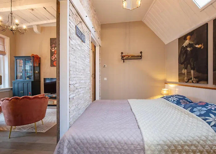 Bed No Breakfast Aan De Stenenplaats Bed and breakfast 3*