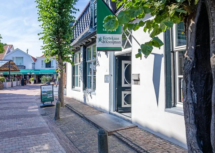 Bed and breakfast Bed No Breakfast Aan De Stenenplaats 3*