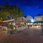 Bed No Breakfast Aan De Stenenplaats 3*
